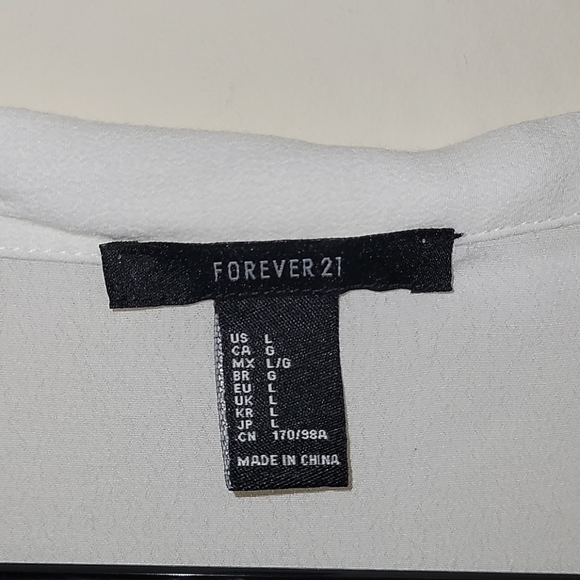 Blouse - Picture 2 of 3